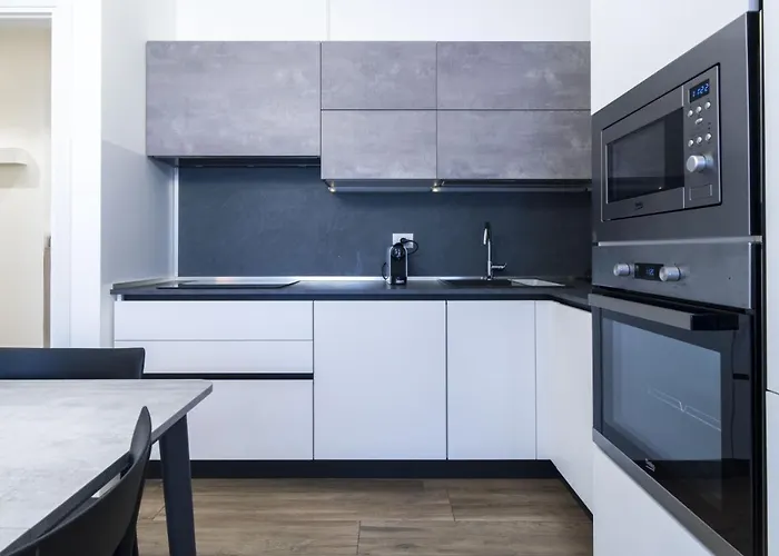 Easylife - Milano - Teodorico 21S - City Life